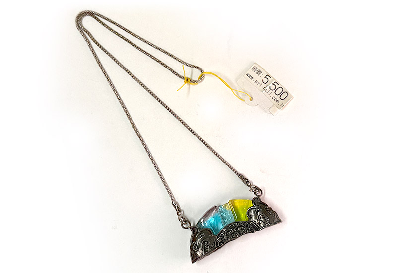 琉璃飾品(金屬雲紋)